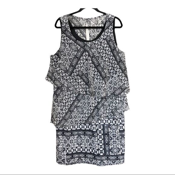 Relativity Plus Size Black/White Two Tiered Ruffle Dress Size 1X - Picture 1 of 11